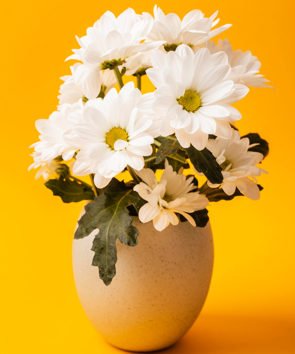 Mosaic earthen vase
