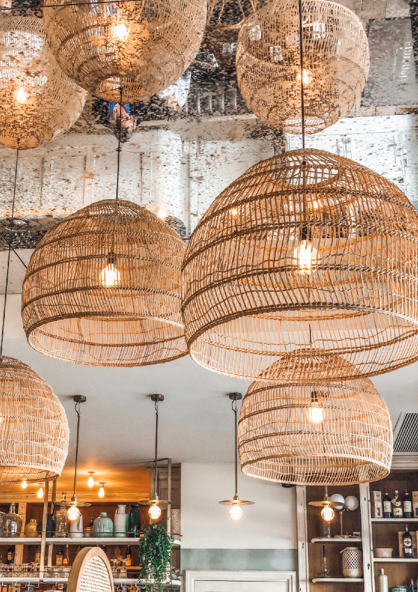 Wooden pendant lamp